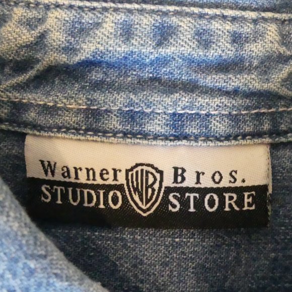Merrie Melodies Vintage 1990's Warner Bros Studio Store Denim Button Down Shirt - Picture 3 of 4
